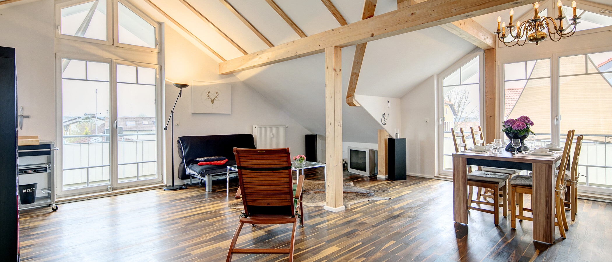 attic apartment Zorneding 03 living room 7747