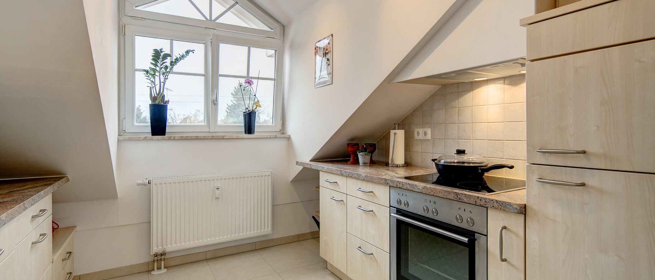 attic apartment Zorneding 01 kitchen 7747