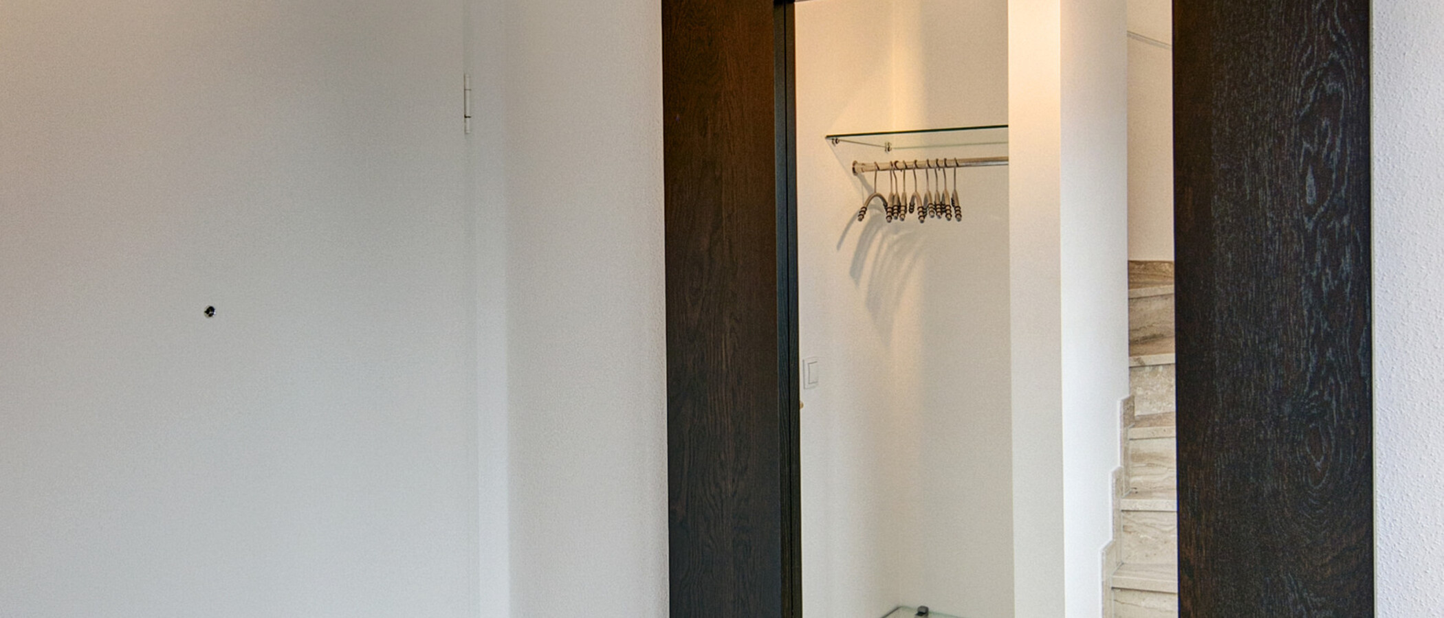 attic apartment Zorneding 05 hall 7747