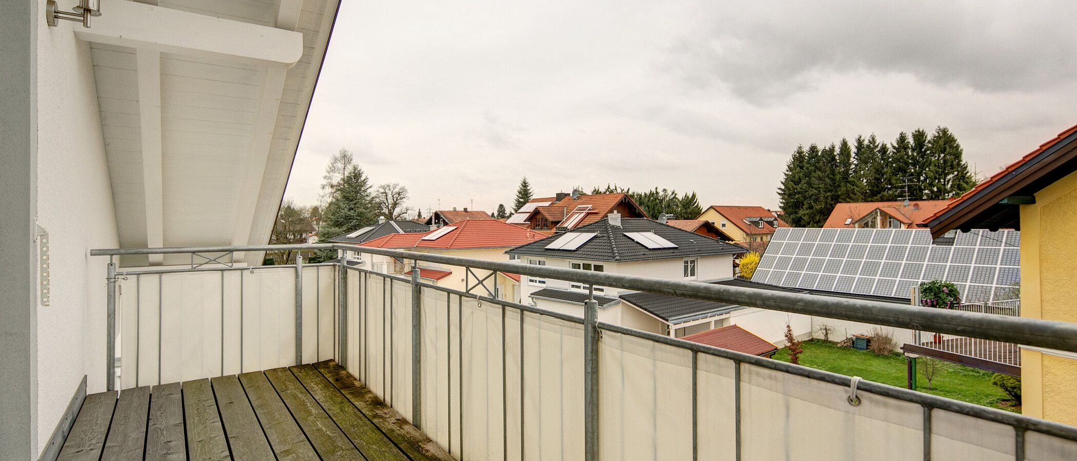 attic apartment Zorneding 04 balcony 7747