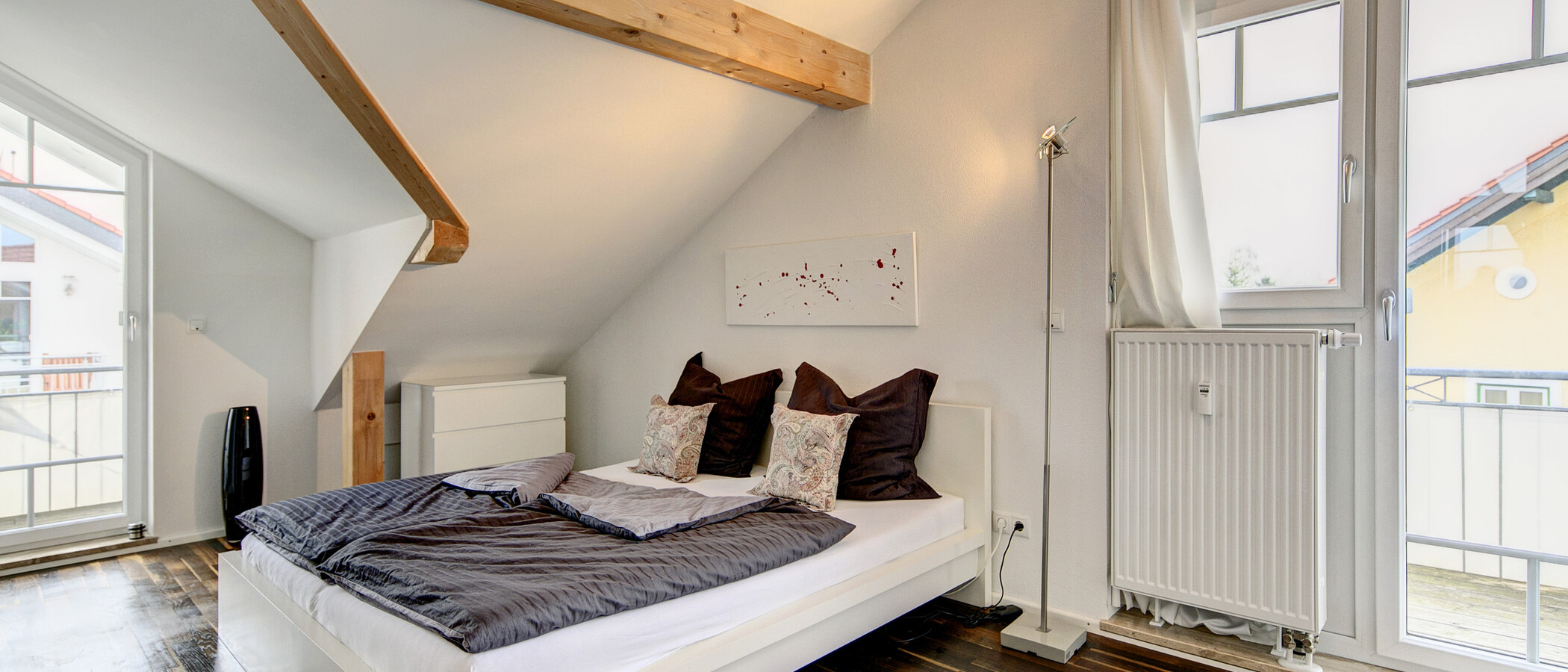 attic apartment Zorneding 01 sleeping area 7747