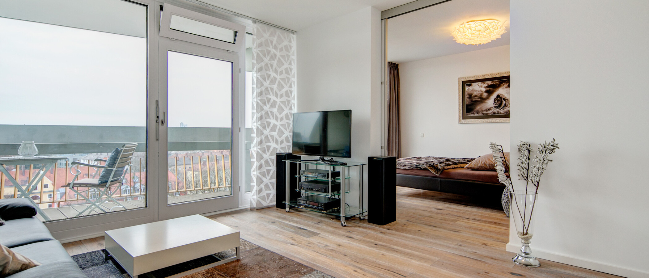apartment München Schwabing-Nord (zw. Leopoldstraße & Englischen Garten) 02 living room 7791