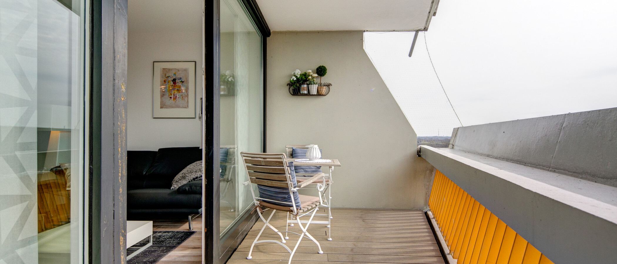apartment München Schwabing-Nord (zw. Leopoldstraße & Englischen Garten) 02 balcony 7791