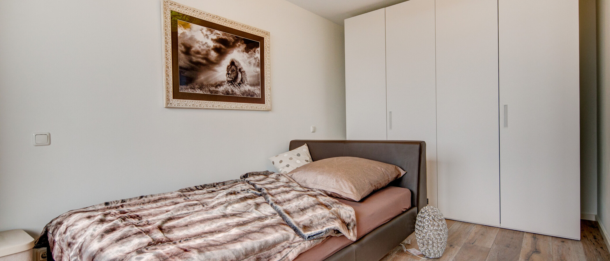apartment München Schwabing-Nord (zw. Leopoldstraße & Englischen Garten) 01 sleeping area 7791
