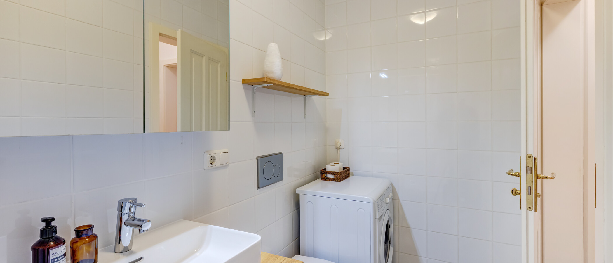 studio München Altstadt 02 bathroom 7806