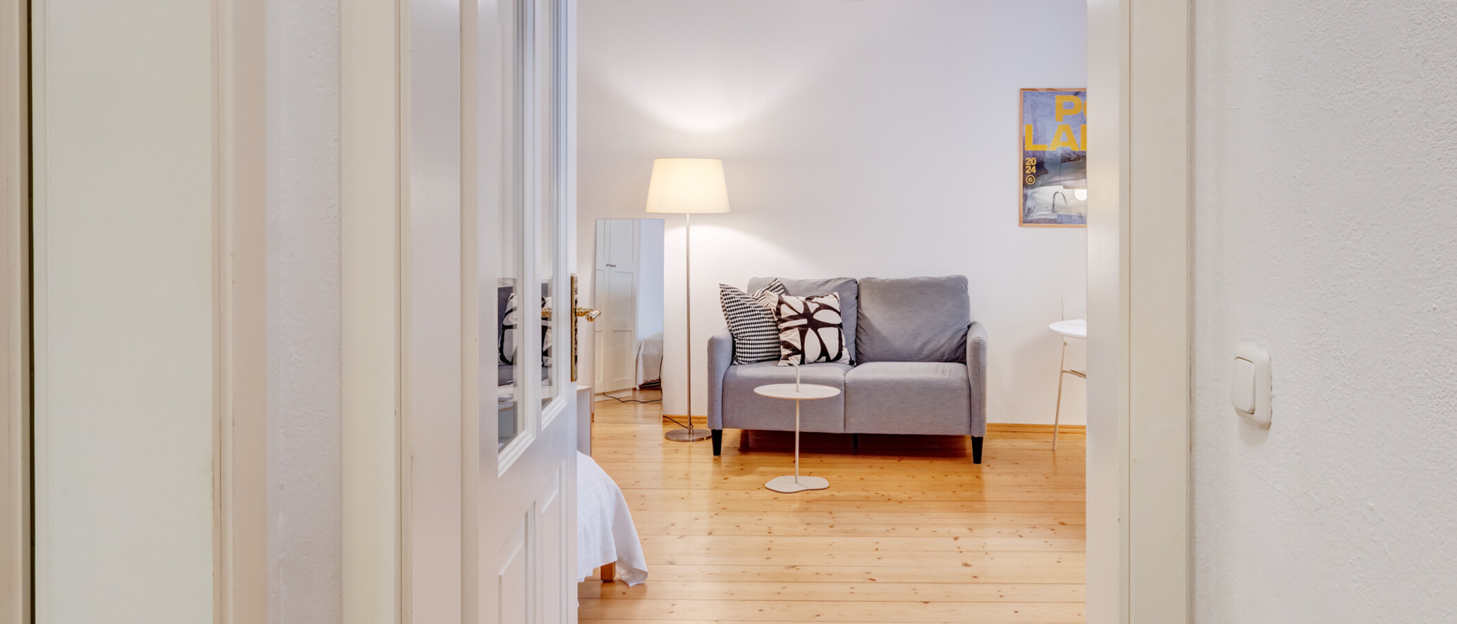 studio München Altstadt 02 hall 7806
