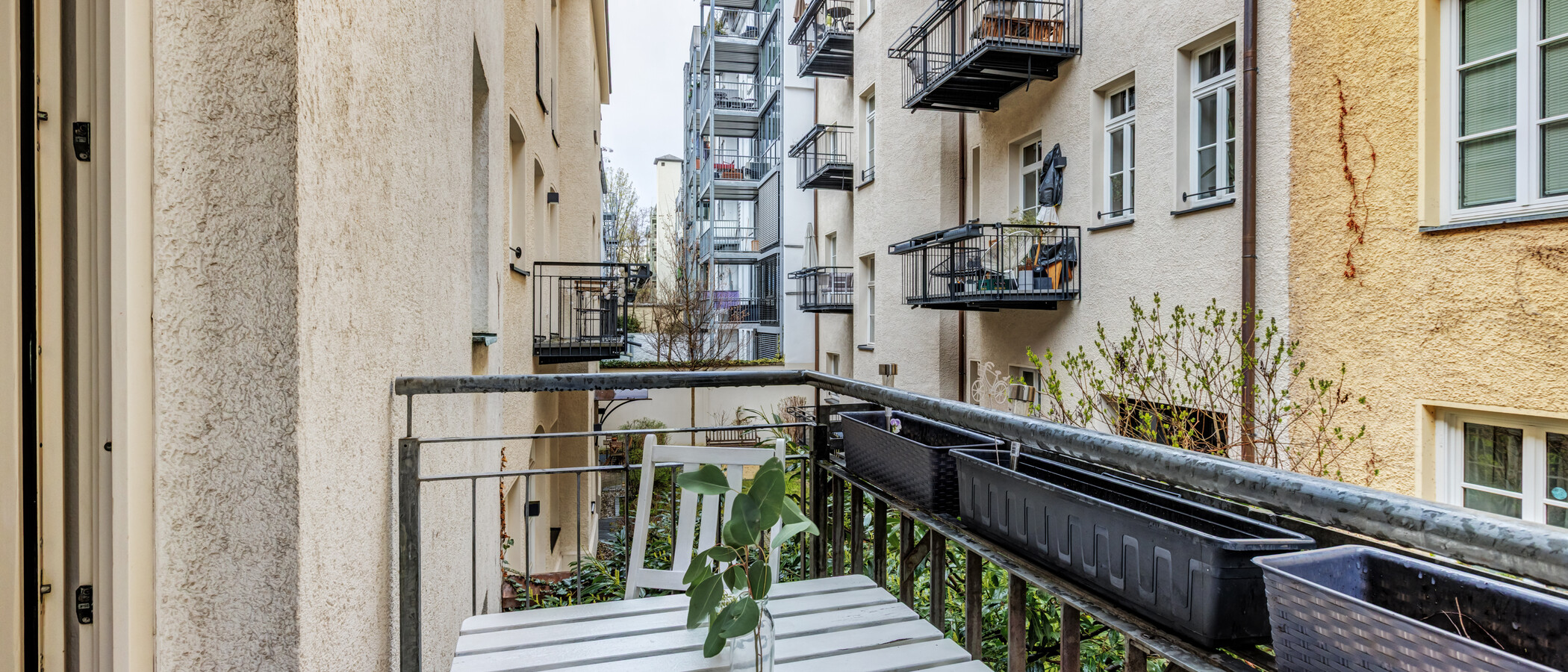 studio München Altstadt 01 balcony 7806