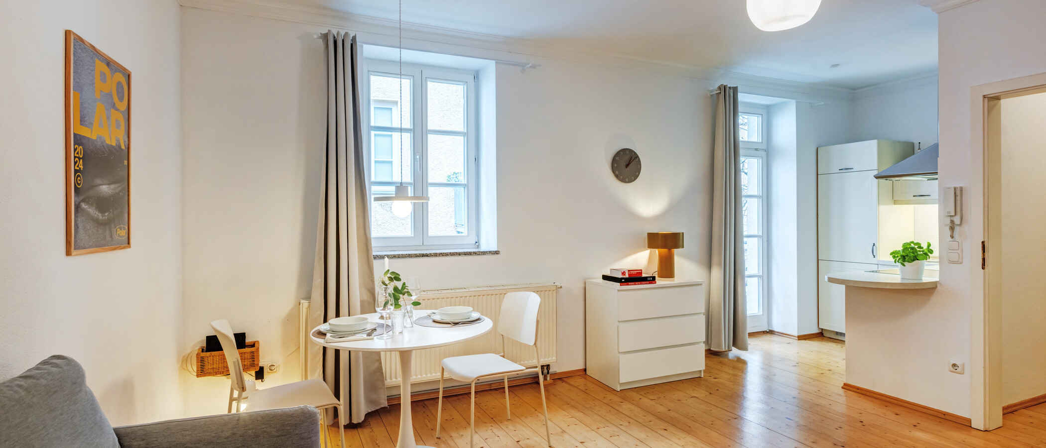 studio München Altstadt 02 living area 7806