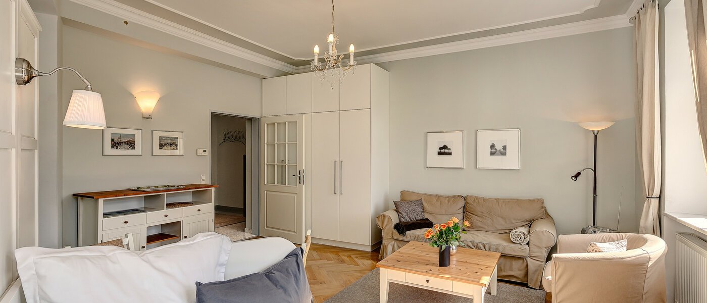 apartment München Gärtnerplatzviertel 03 living room 781