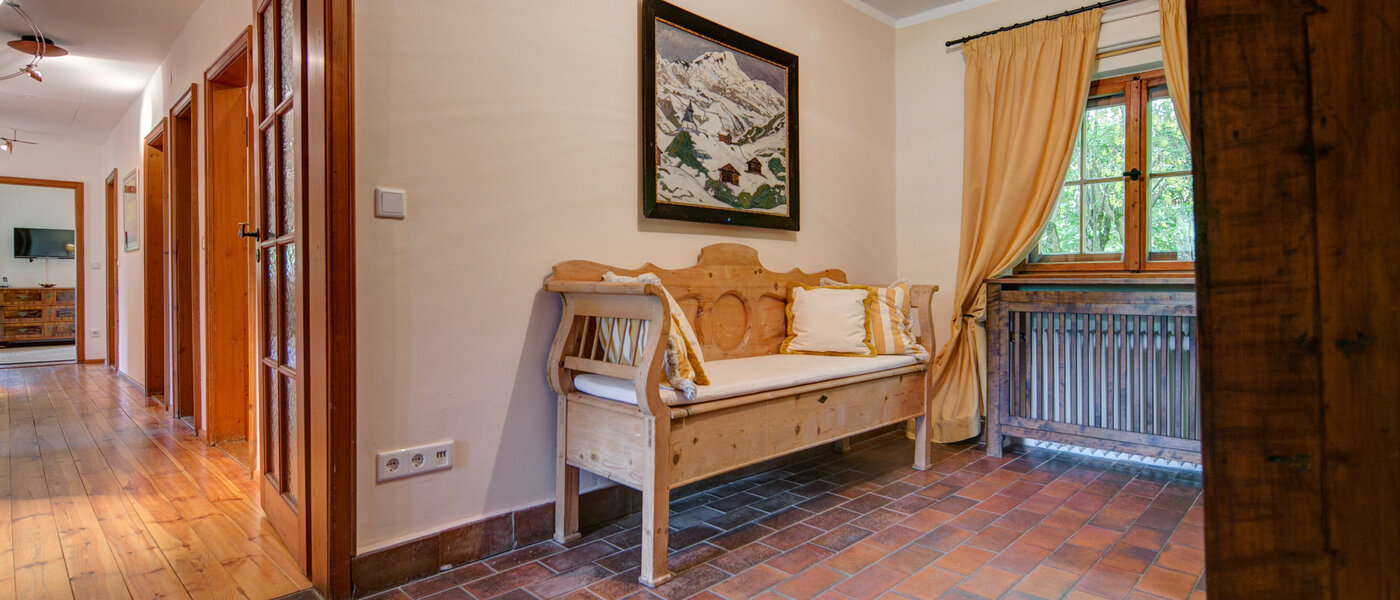 house Schäftlarn 02 hall 7847