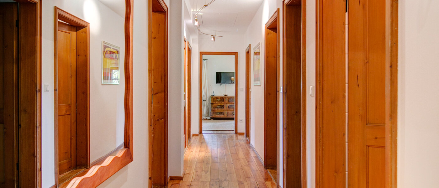 house Schäftlarn 05 hall 7847