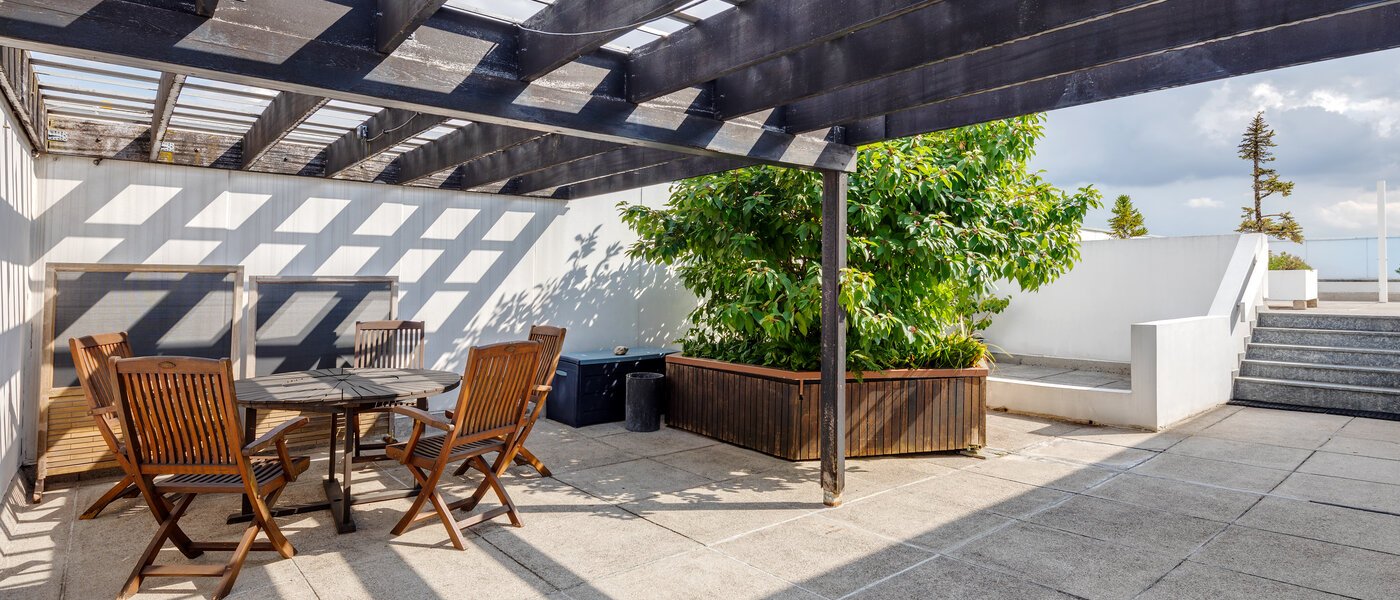 studio München Arabellapark 02 communal terrace 7848