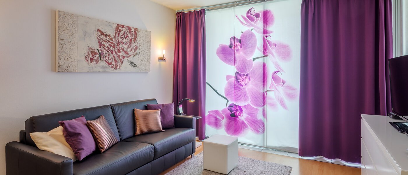 studio München Arabellapark 02 living area 7848