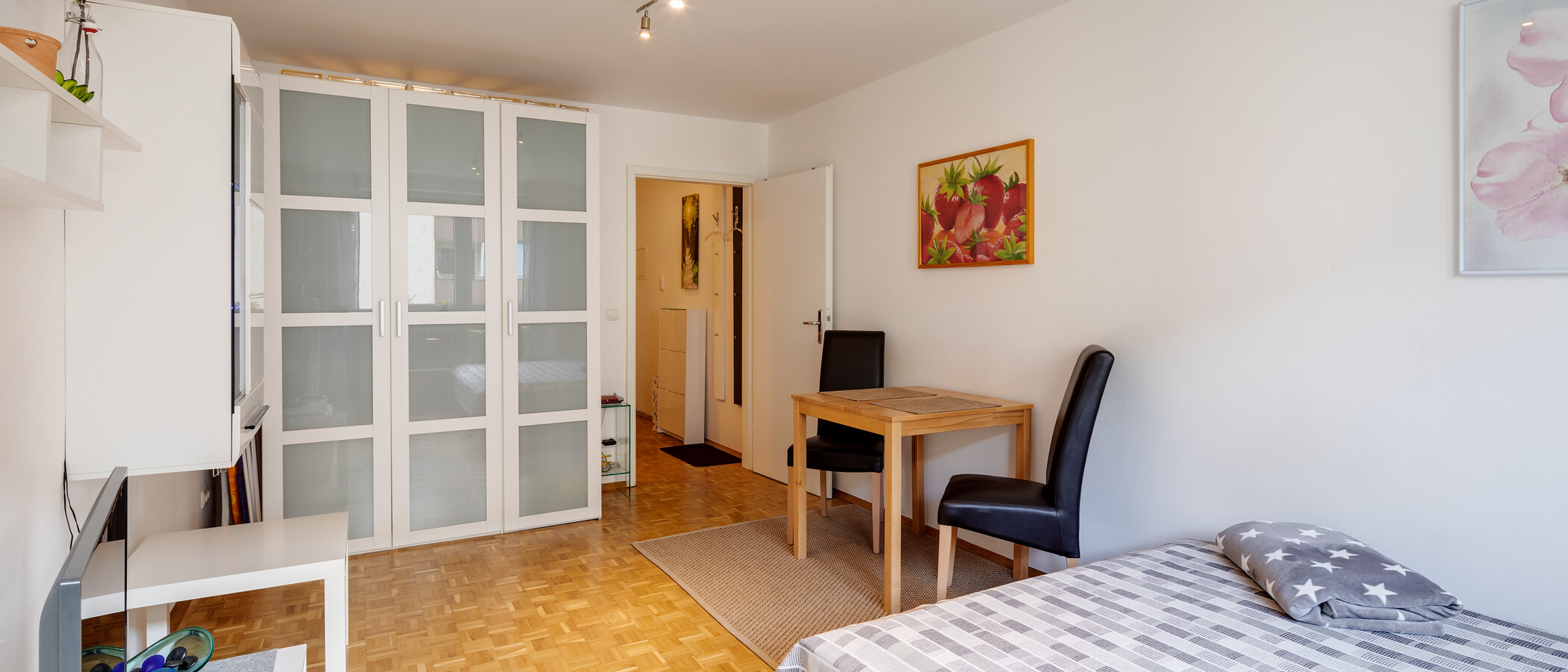 apartment München Schwabing-West 03 living area 7854