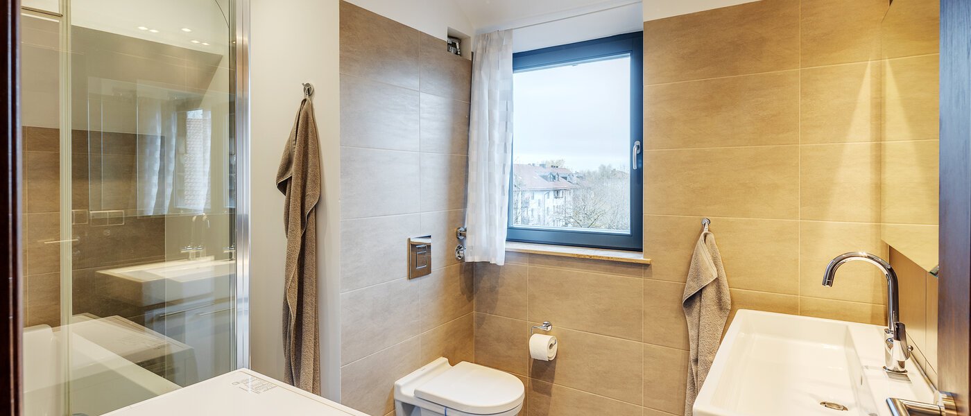 apartment Taufkirchen 01 bathroom 7869