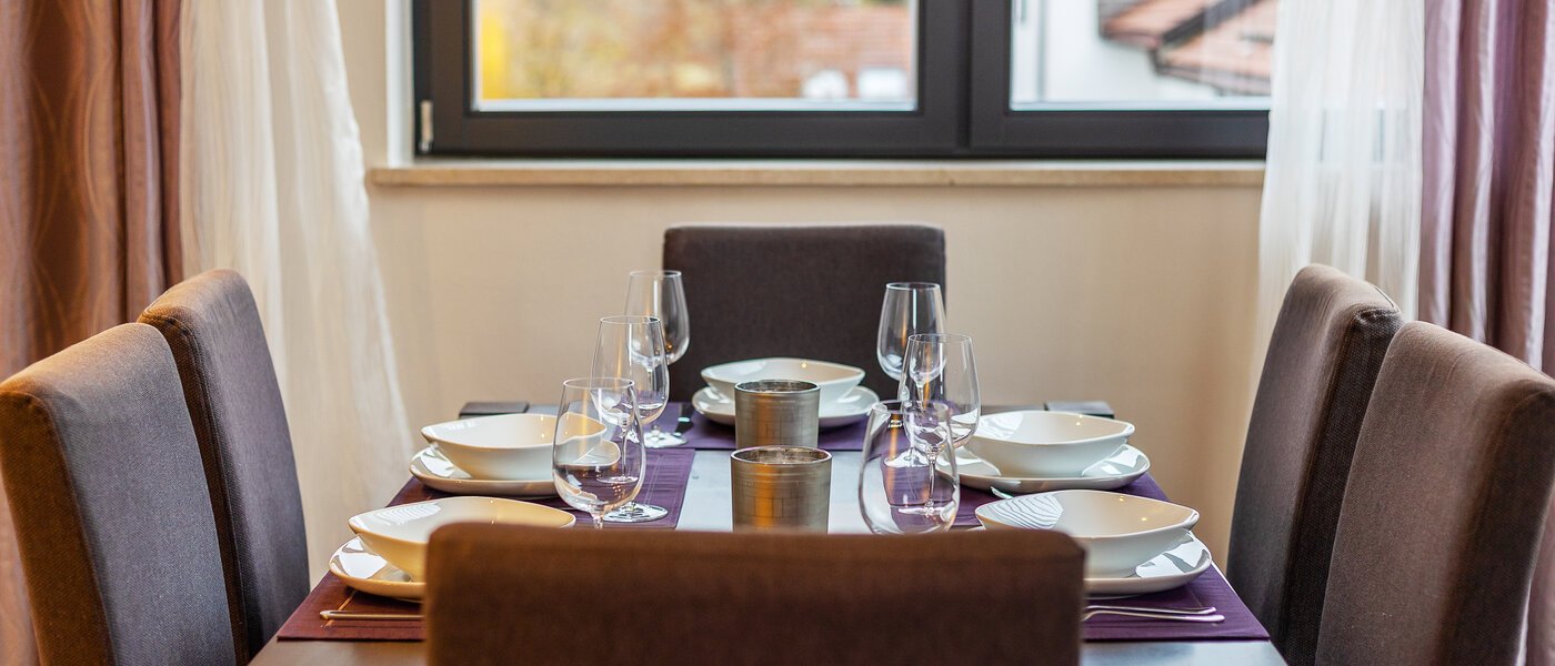 apartment Taufkirchen 01 dining area 7869