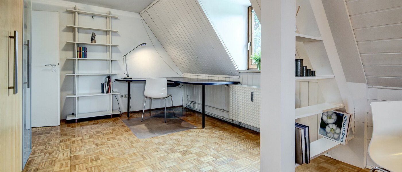 attic apartment München Ramersdorf 01 office area 7878