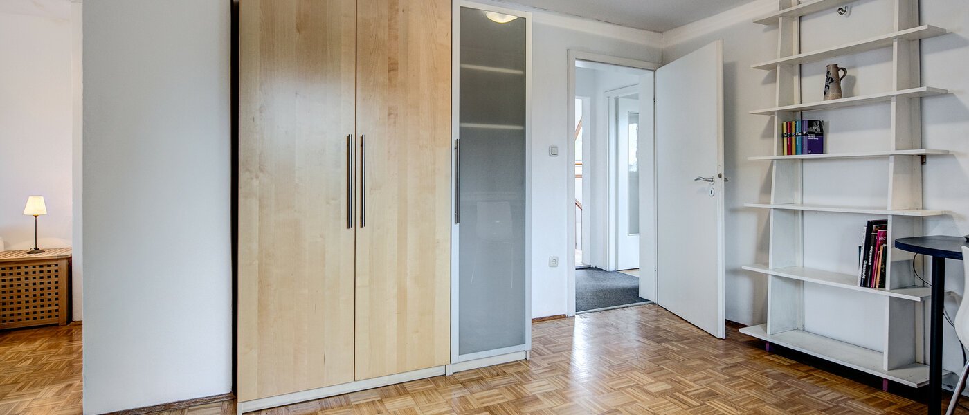 attic apartment München Ramersdorf 02 office area 7878