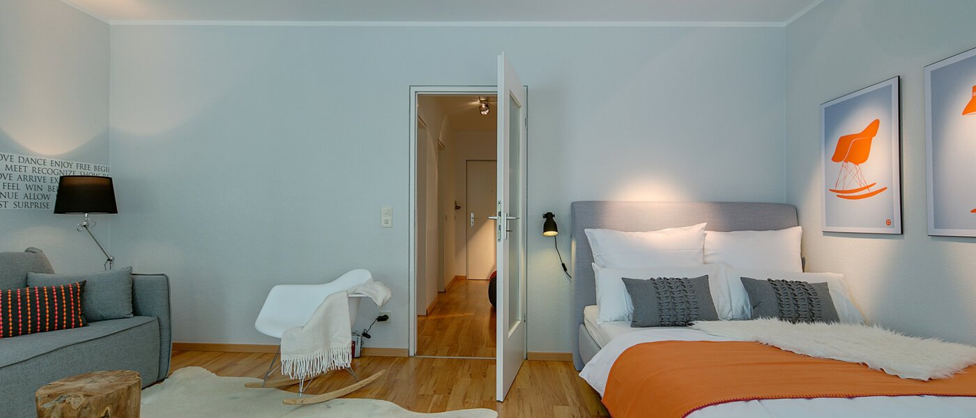 apartment München Nymphenburg 05 living room 7880