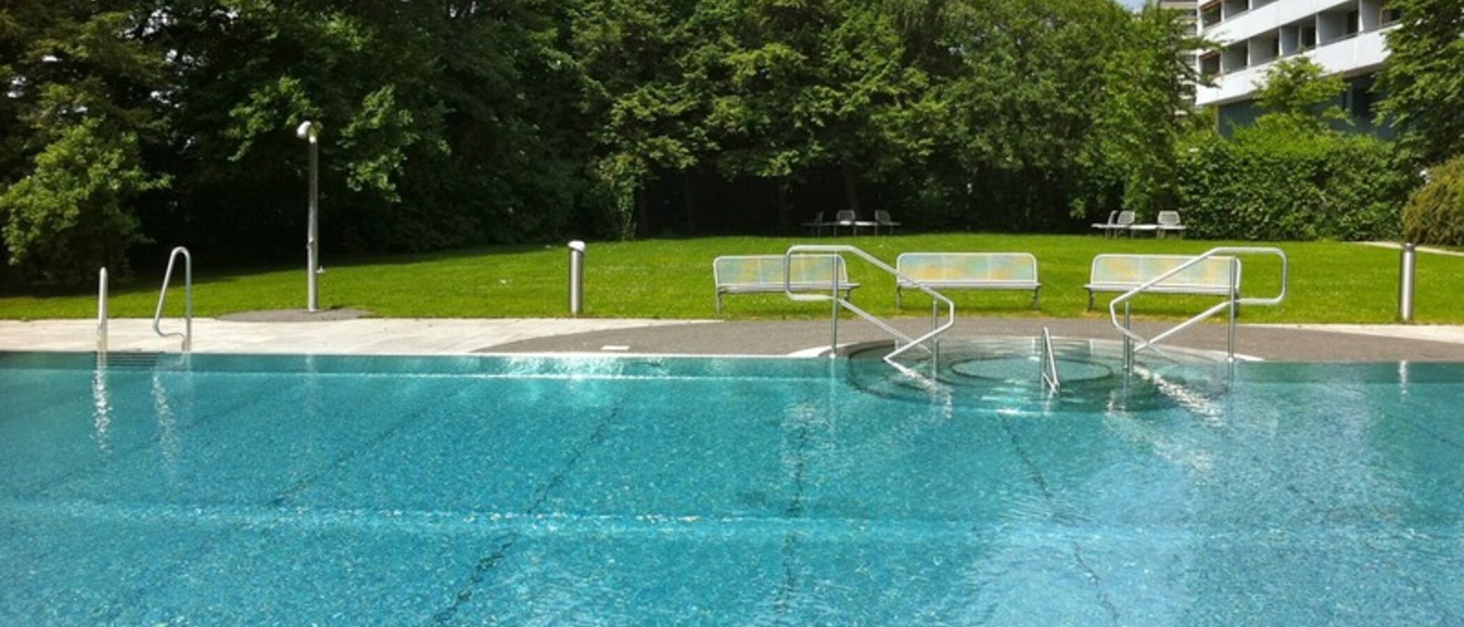 apartment München Parkstadt Solln 03 pool 7891