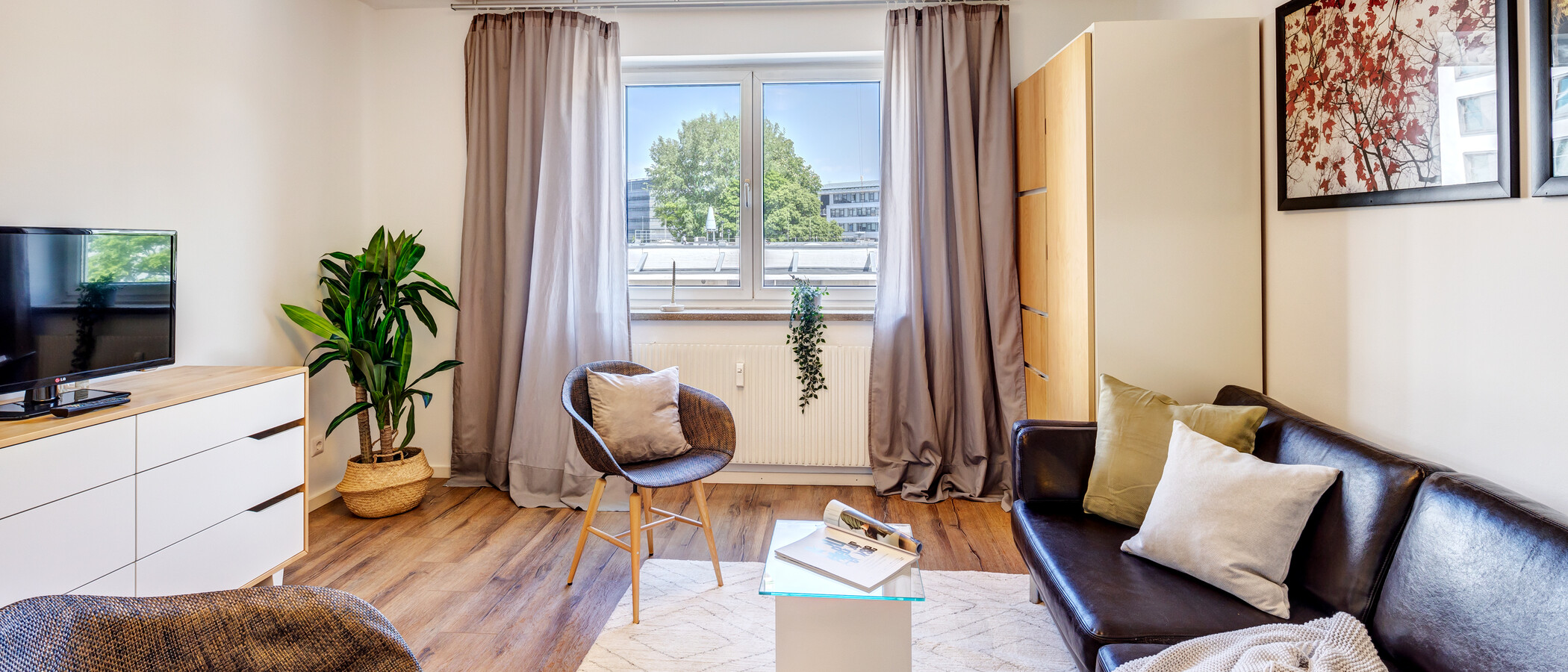 apartment München Berg am Laim 01 living room 7897