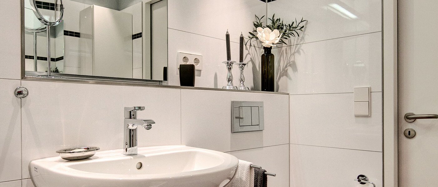 apartment München Olympiadorf 02 bathroom 7900