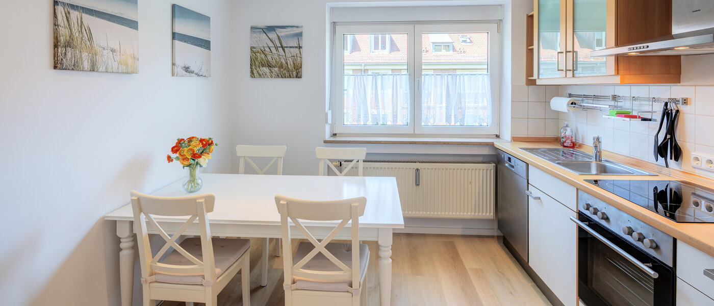 apartment München Schwabing - Alte Heide 01 kitchen 7927