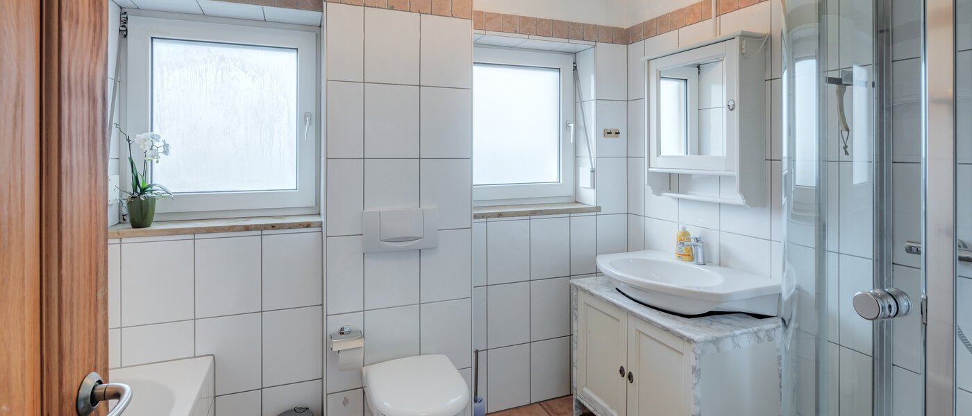 apartment Haar 02 bathroom 7939