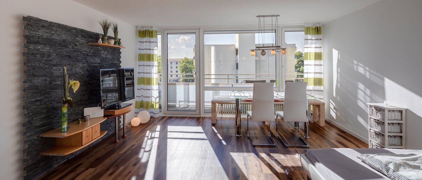 apartment München Berg am Laim 02 living area 7946