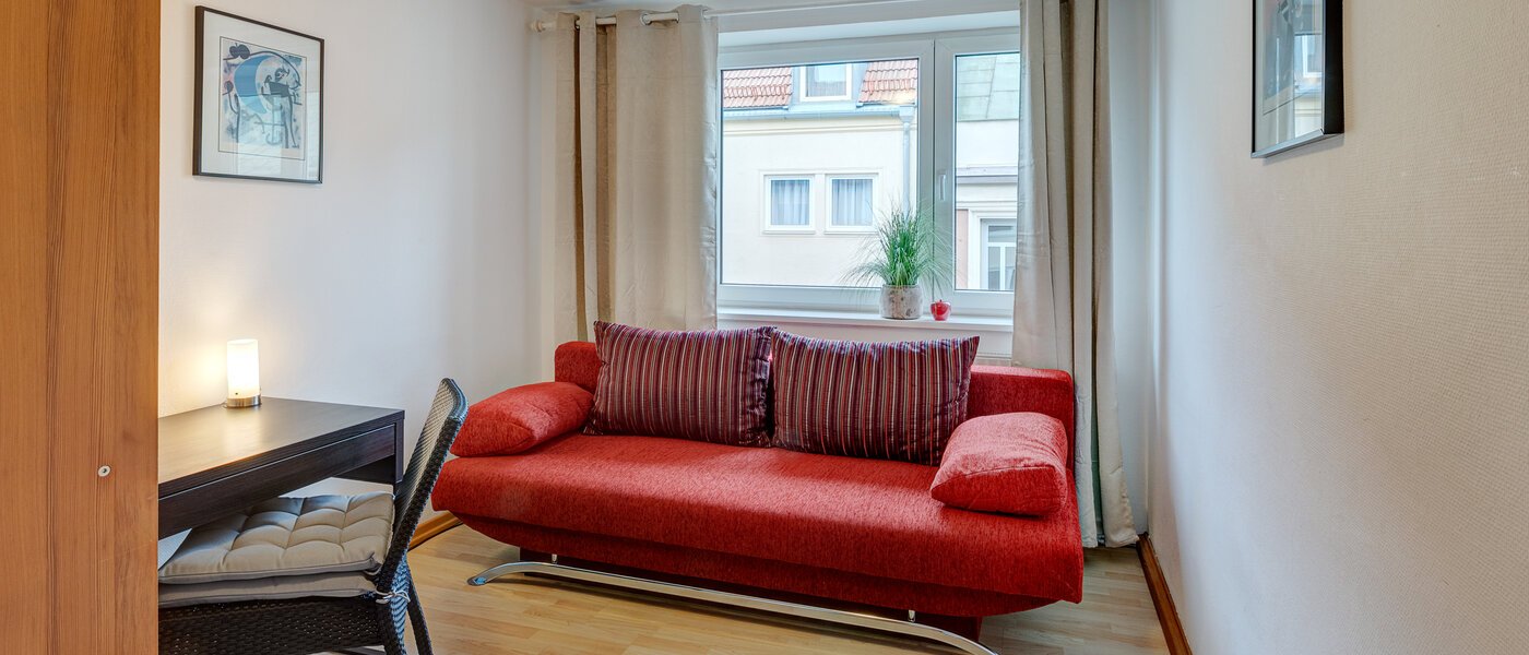 apartment München Maxvorstadt - Museumsviertel 01 Workspace/Guestroom 796