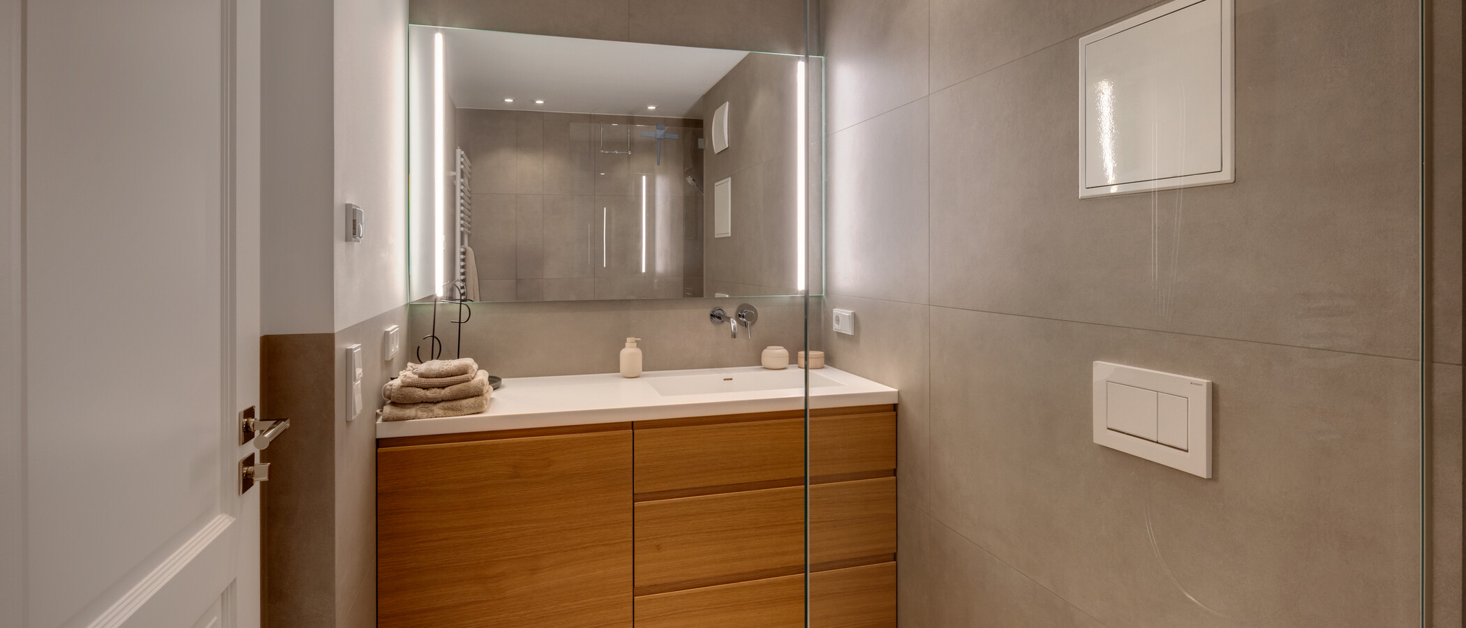 apartment München Schwabing-West (rund um den Hohenzollernplatz) 01 bathroom 7964
