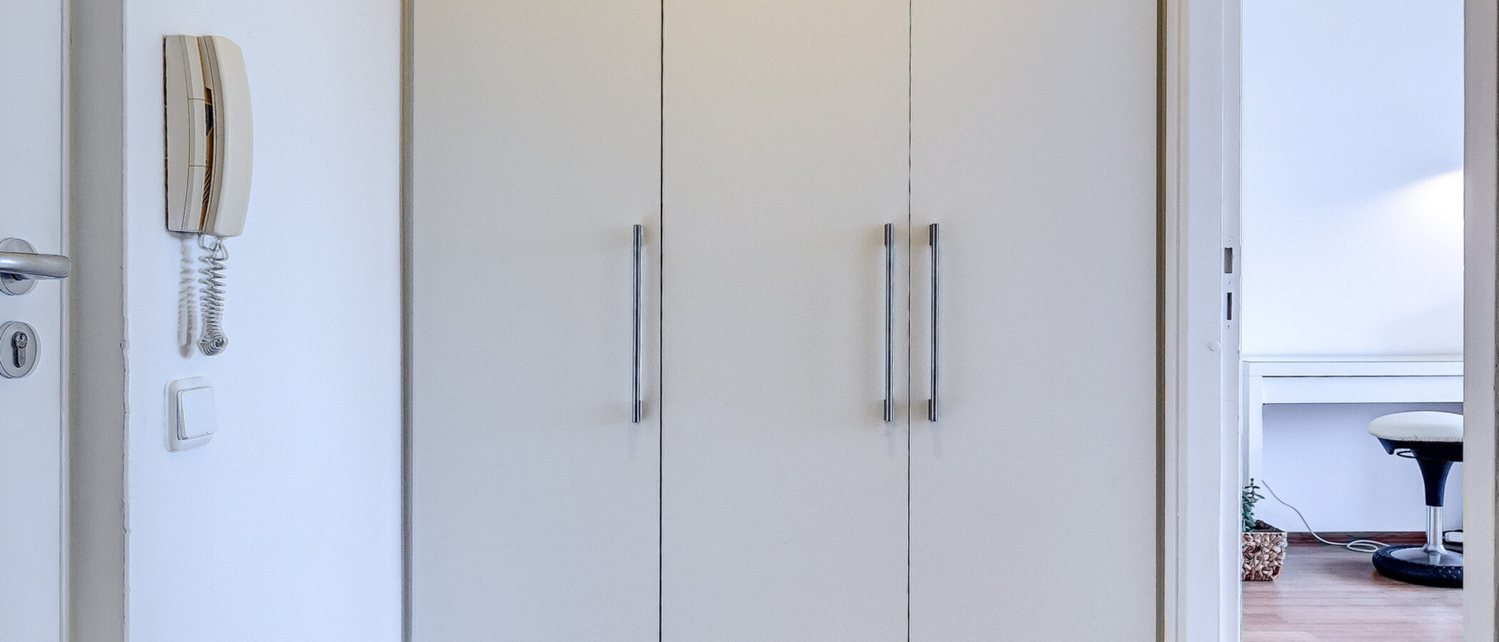 apartment München Schwabing-Nord (zw. Leopoldstraße & Englischen Garten) 02 hall 8015