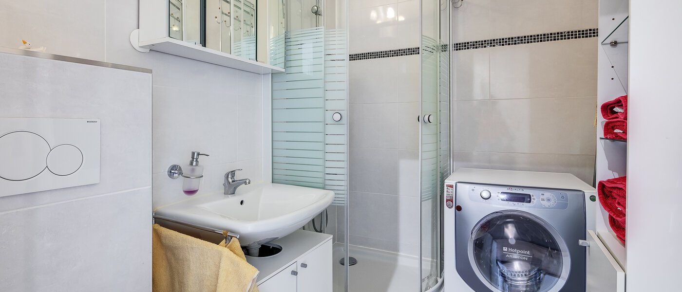 apartment München Perlach 01 bathroom 8028