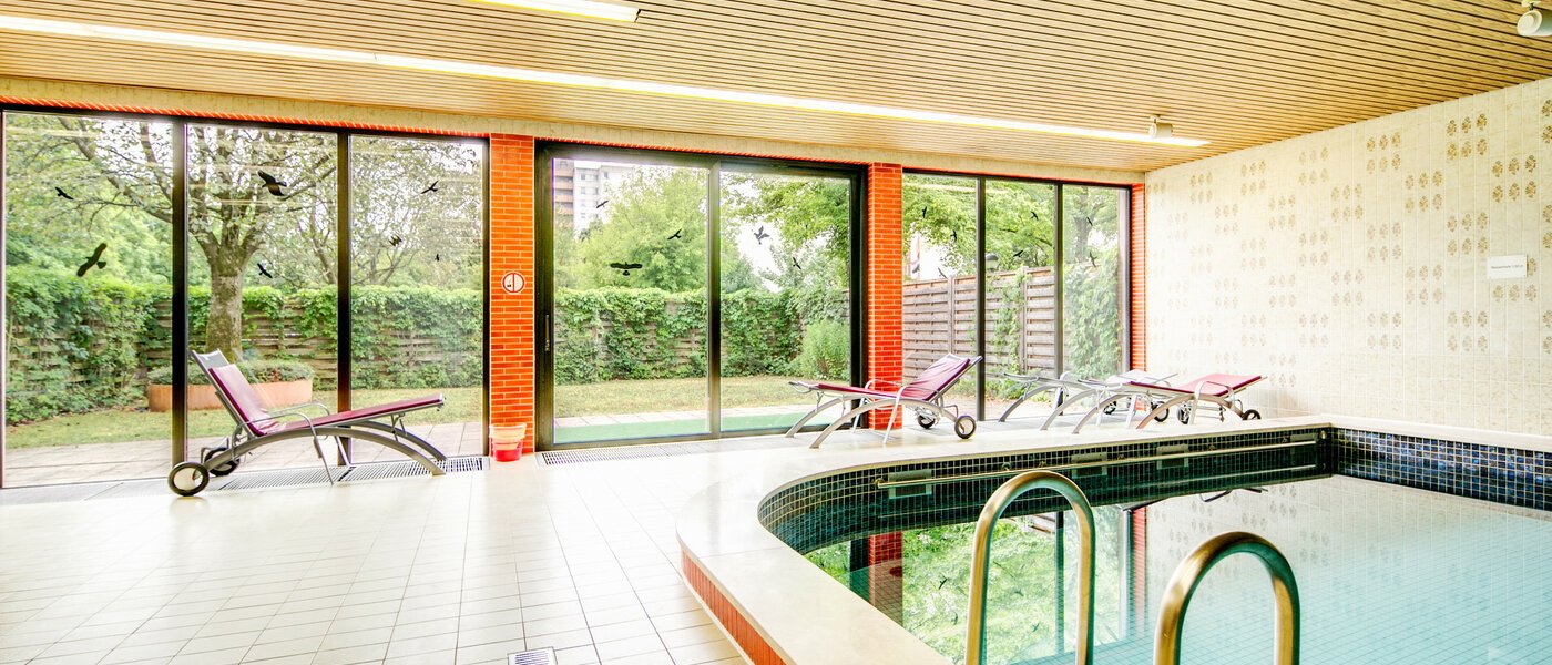 apartment München Perlach 01 pool 8028