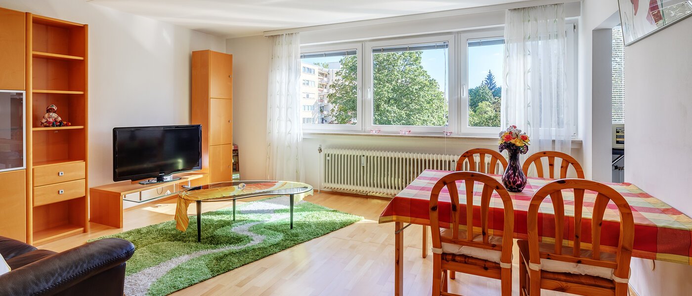 apartment München Perlach 01 living area 8028