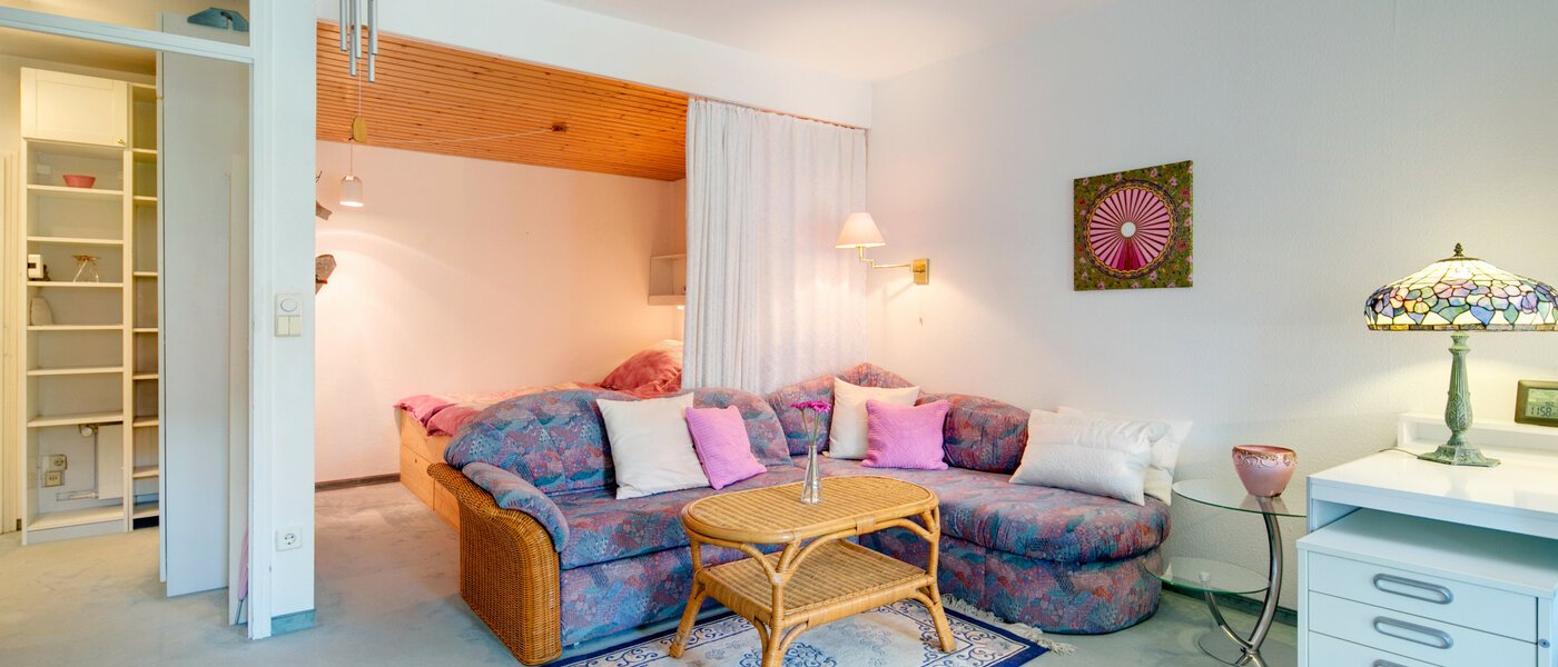 apartment München Sendling-Westpark 04 living room 8053