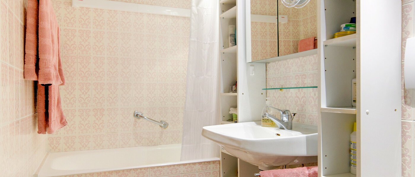 apartment München Sendling-Westpark 01 bathroom 8053