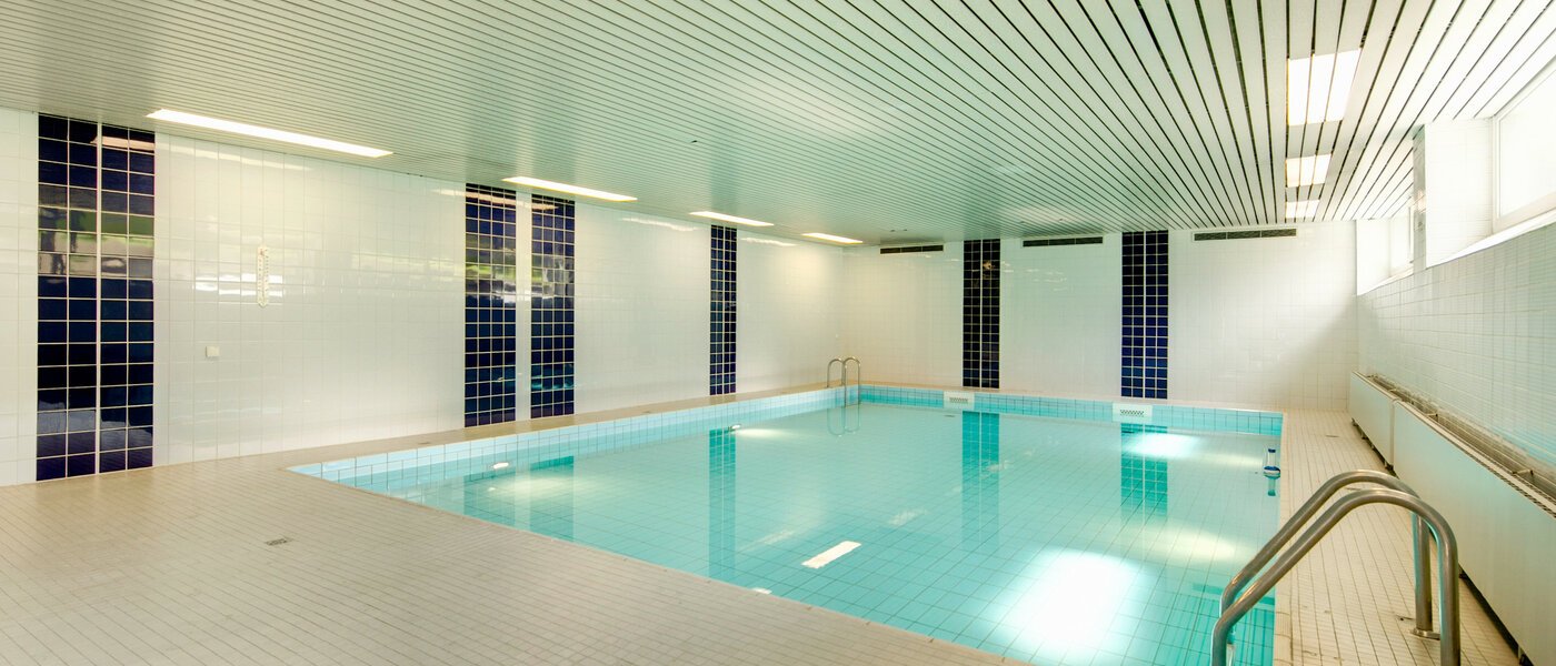 apartment München Sendling-Westpark 01 pool 8053