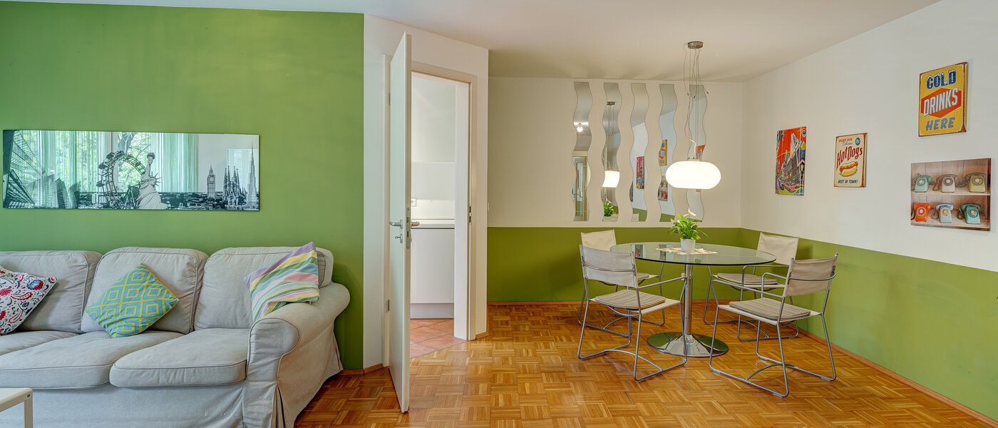 apartment München Giesing 02 living area 8056