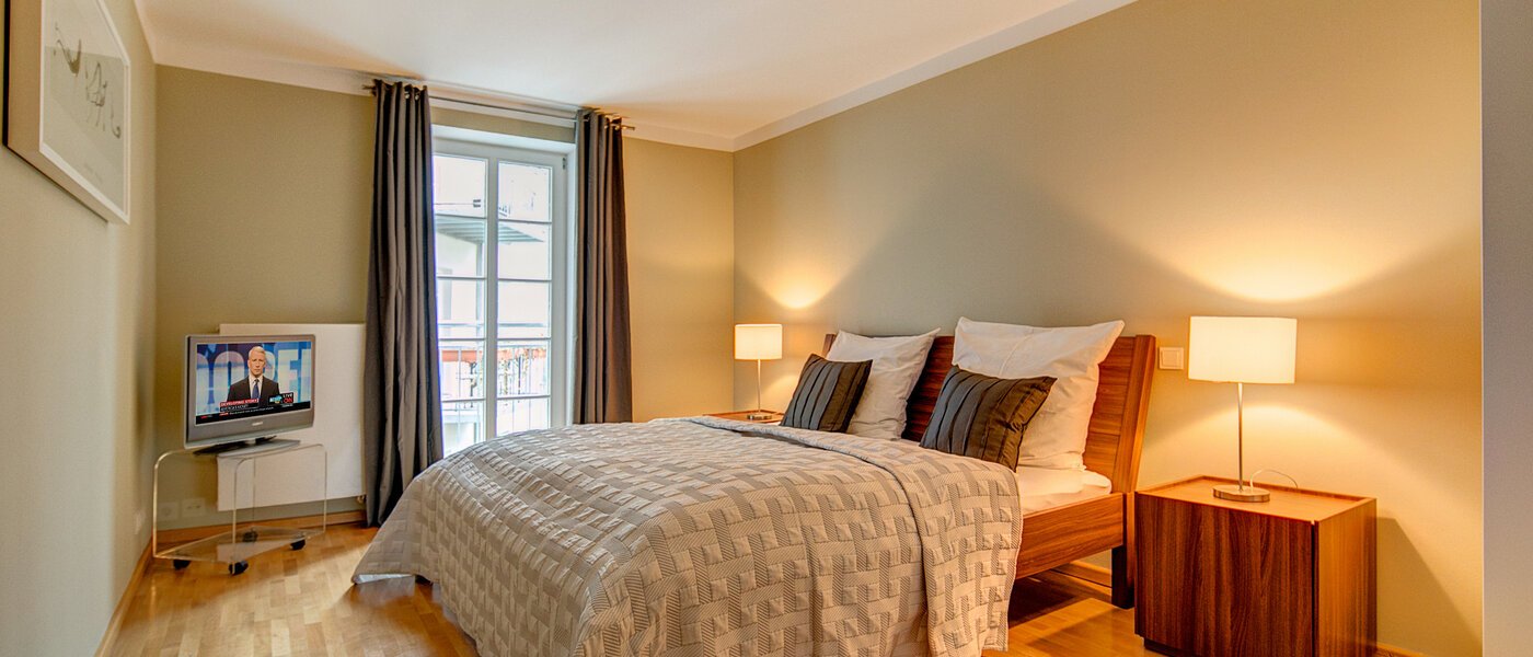 apartment München Glockenbachviertel 01 sleeping area 8066