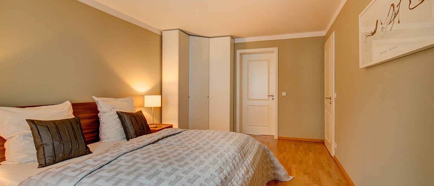 apartment München Glockenbachviertel 04 sleeping area 8066