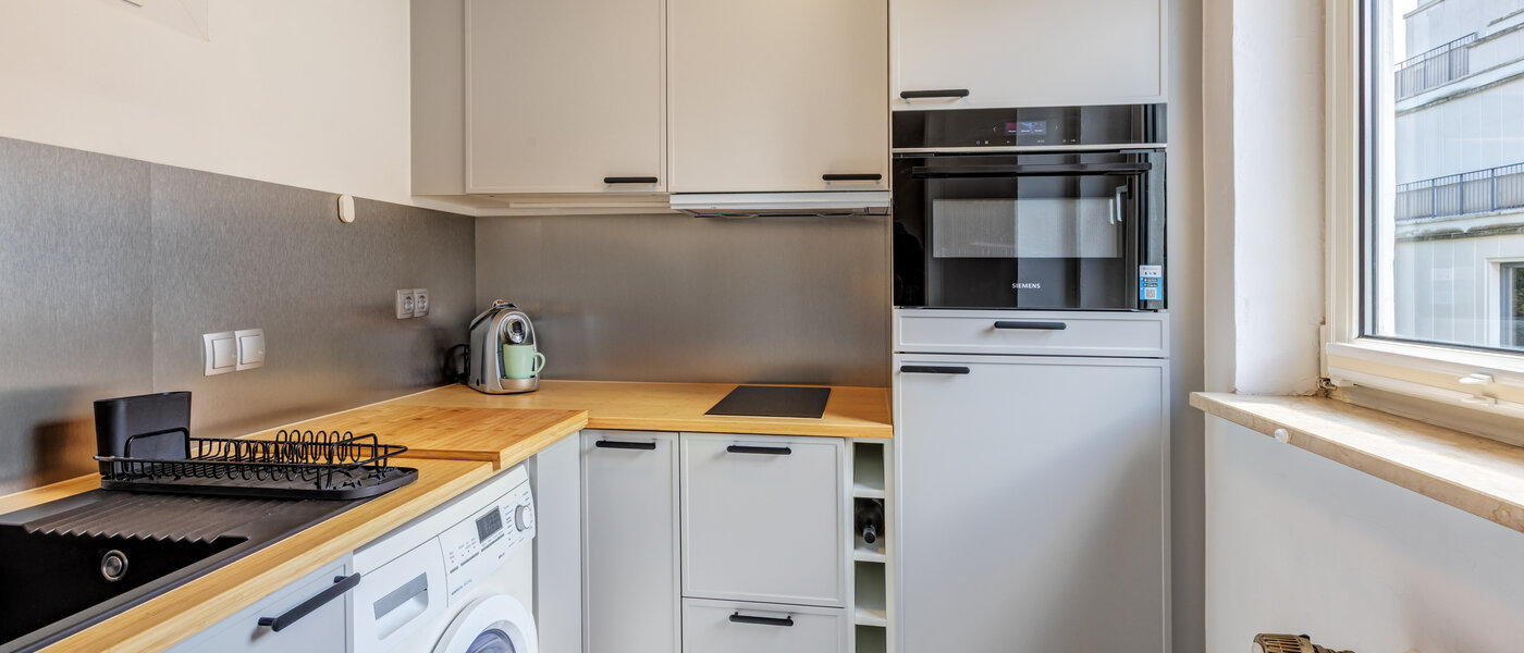 apartment München Schwabing-Nord (zw. Belgrad- & Leopoldstraße) 01 kitchen 8072