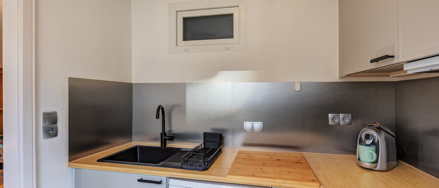 apartment München Schwabing-Nord (zw. Belgrad- & Leopoldstraße) 02 kitchen 8072