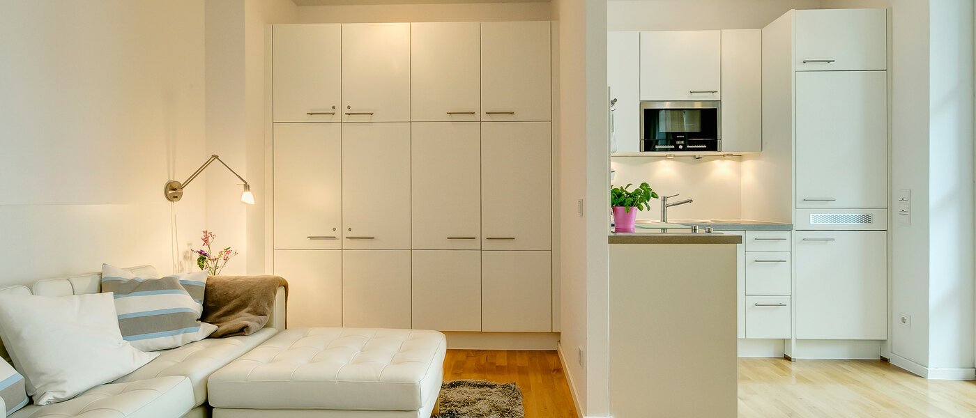 studio München Ludwigsvorstadt 02 living room 8085