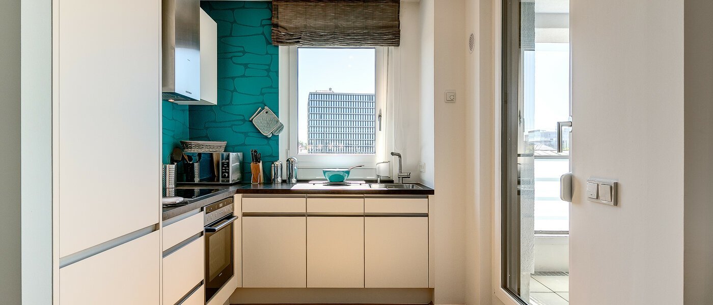 apartment München Nymphenburg 01 kitchen 8090