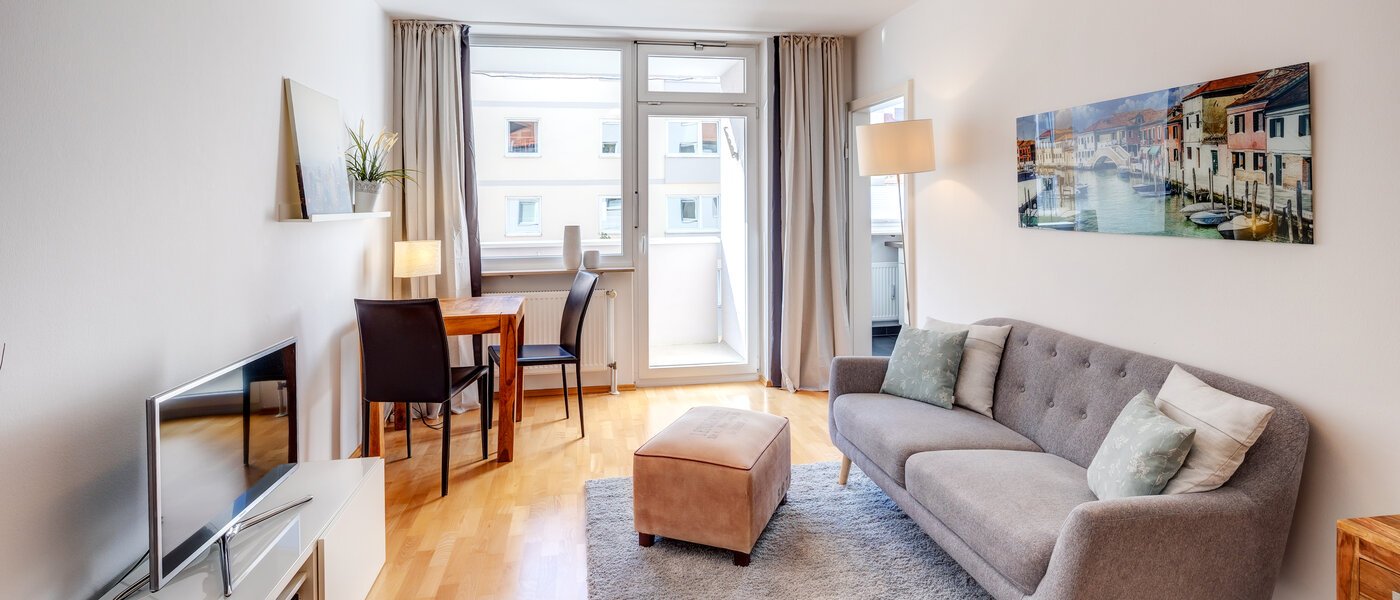 apartment München Untergiesing 01 living area 8114