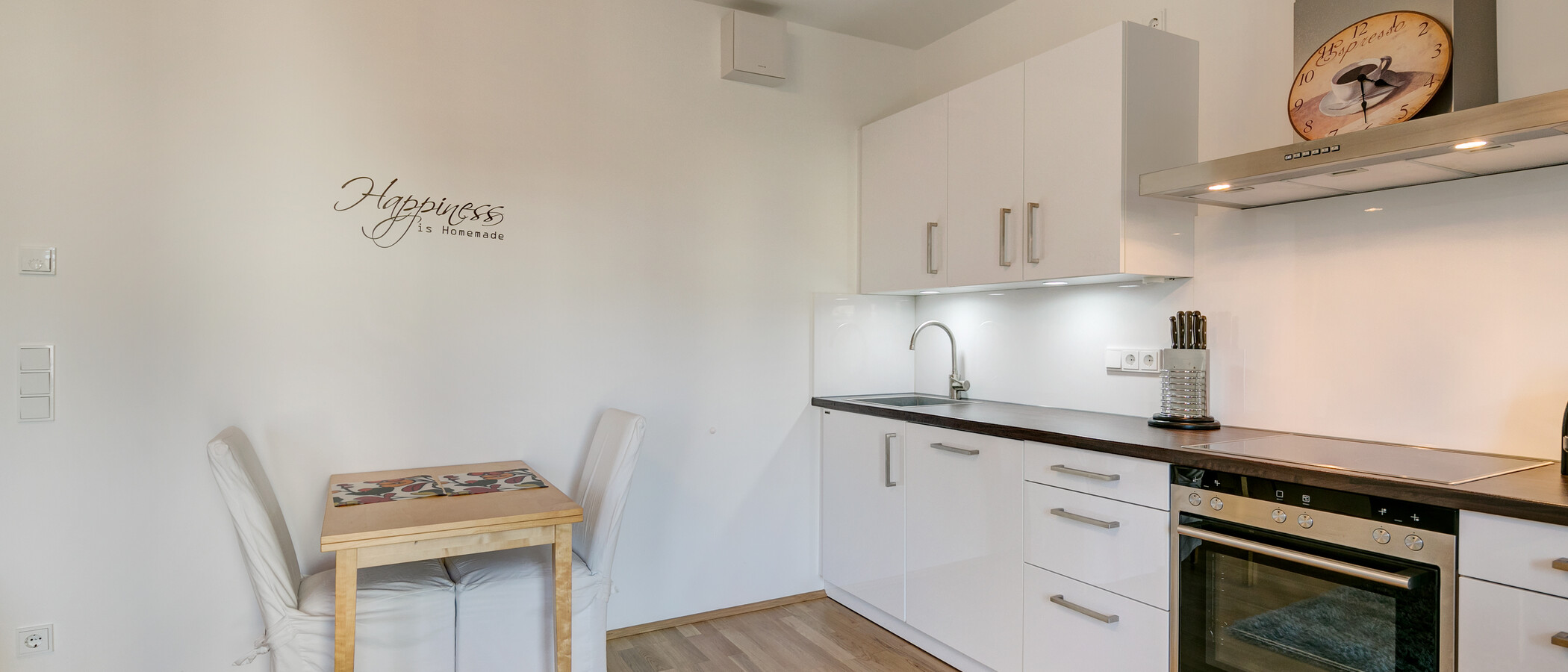apartment München Schwabing 02 kitchen 8156
