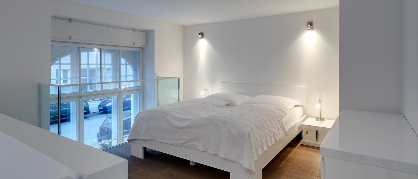 gallery apartment  München Maxvorstadt 01 sleeping area 8163