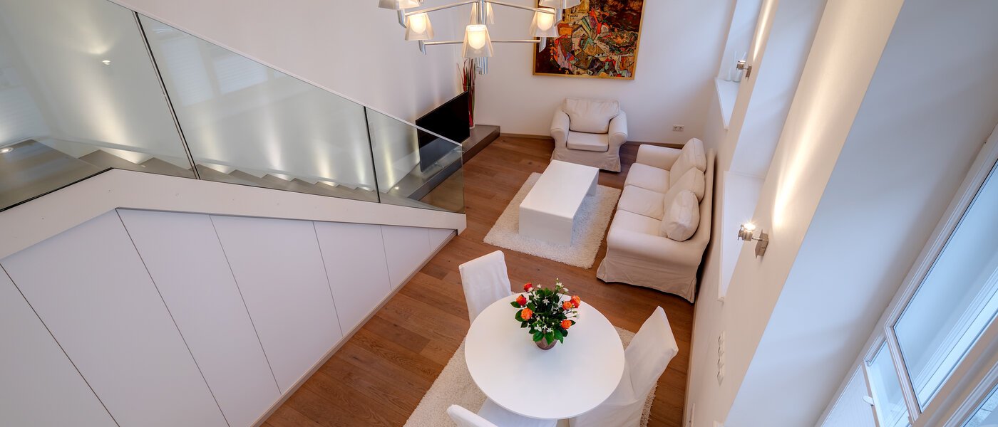 gallery apartment  München Maxvorstadt 04 sleeping area 8163