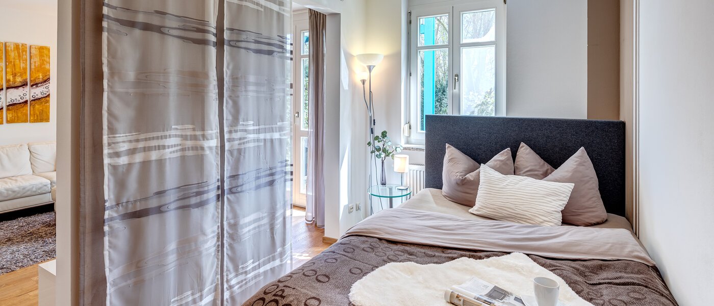 apartment with garden 	 Haar 01 sleeping area 8167